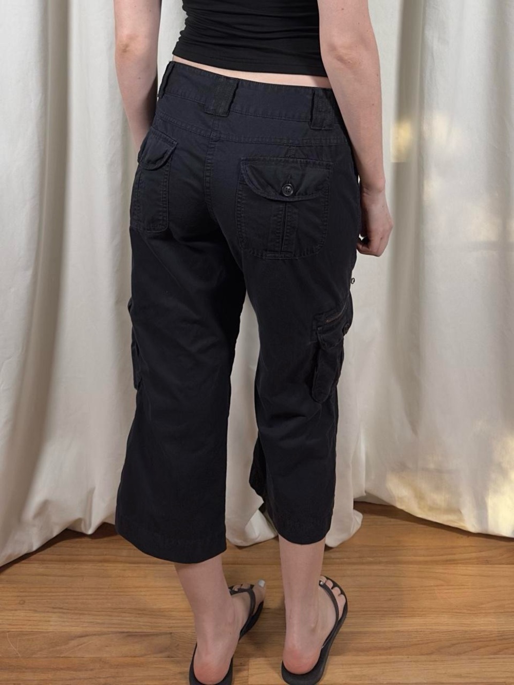 Cargo Capri Pants - Picture 5 of 8